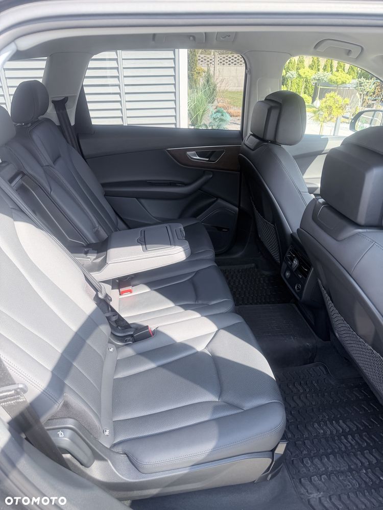 Audi Q7 - 6