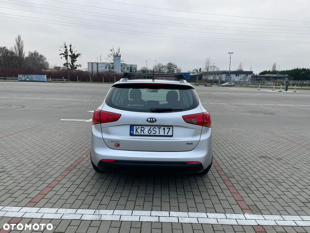 Kia Ceed - 6