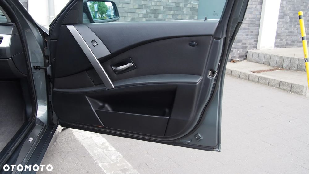 BMW Seria 5 - 34