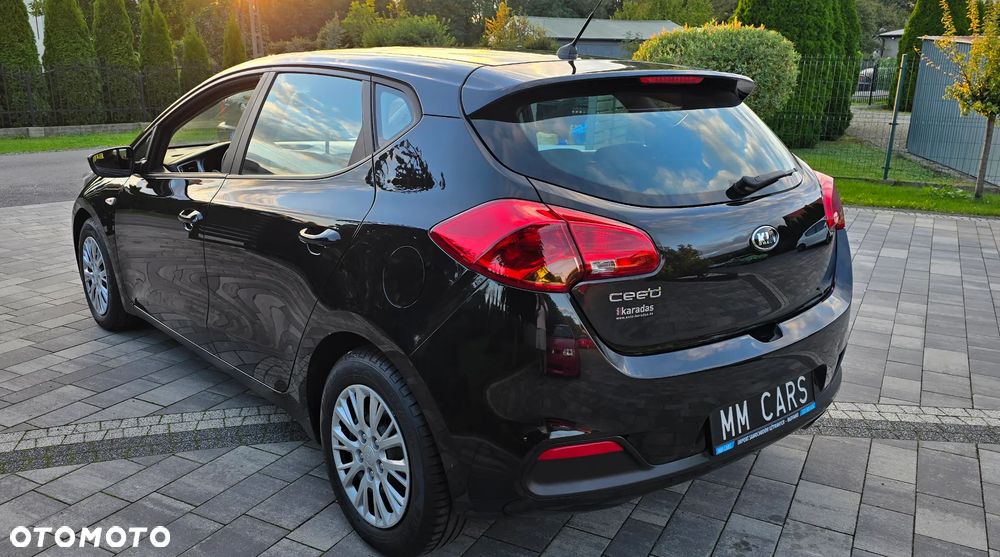 Kia Ceed 1.4 CVVT Attract - 7