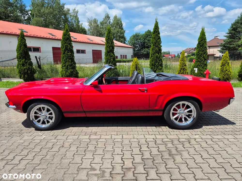 Ford Mustang - 10