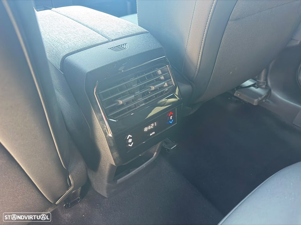 Peugeot 5008 Hybrid 145 e-DSC6 Allure - 38