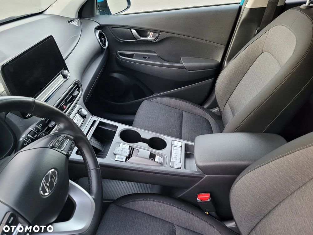 Hyundai Kona - 10