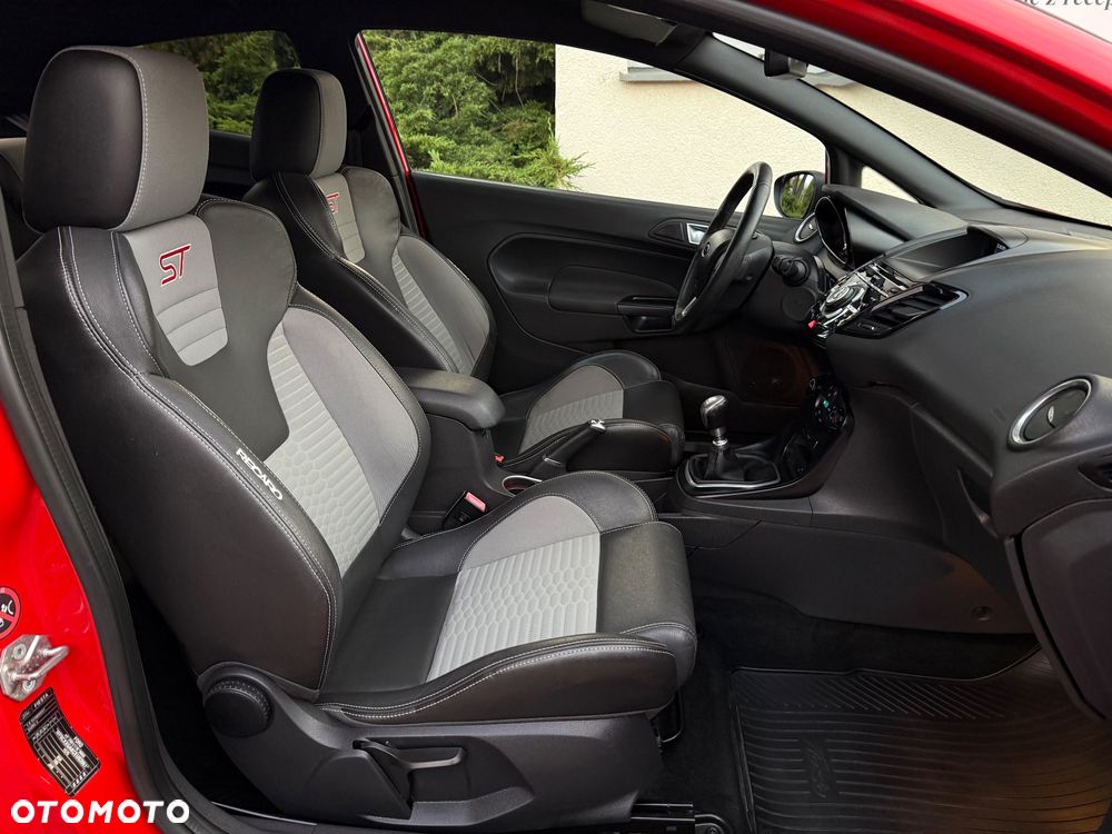 Ford Fiesta ST - 7