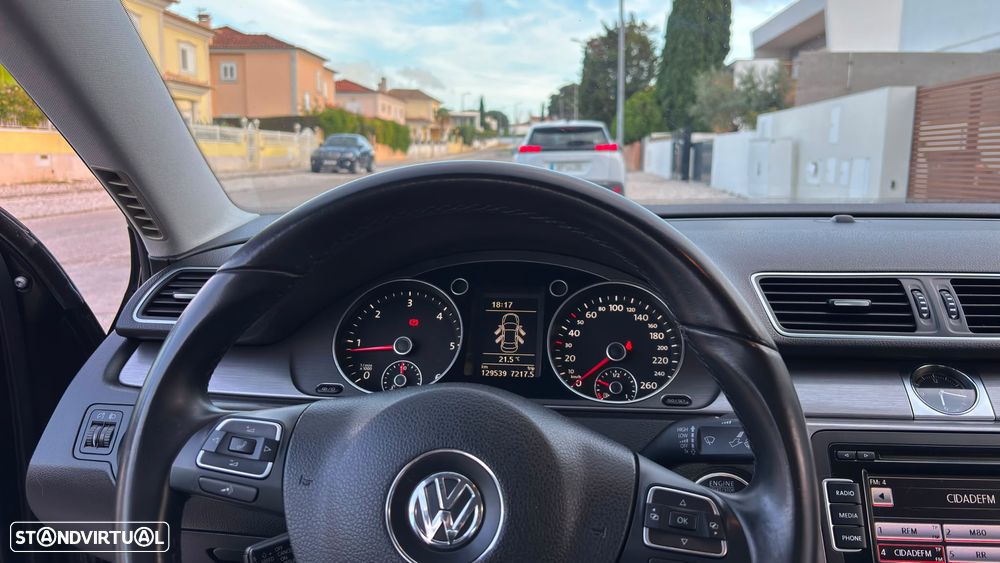 VW Passat 1.6 TDI BlueMotion - 8