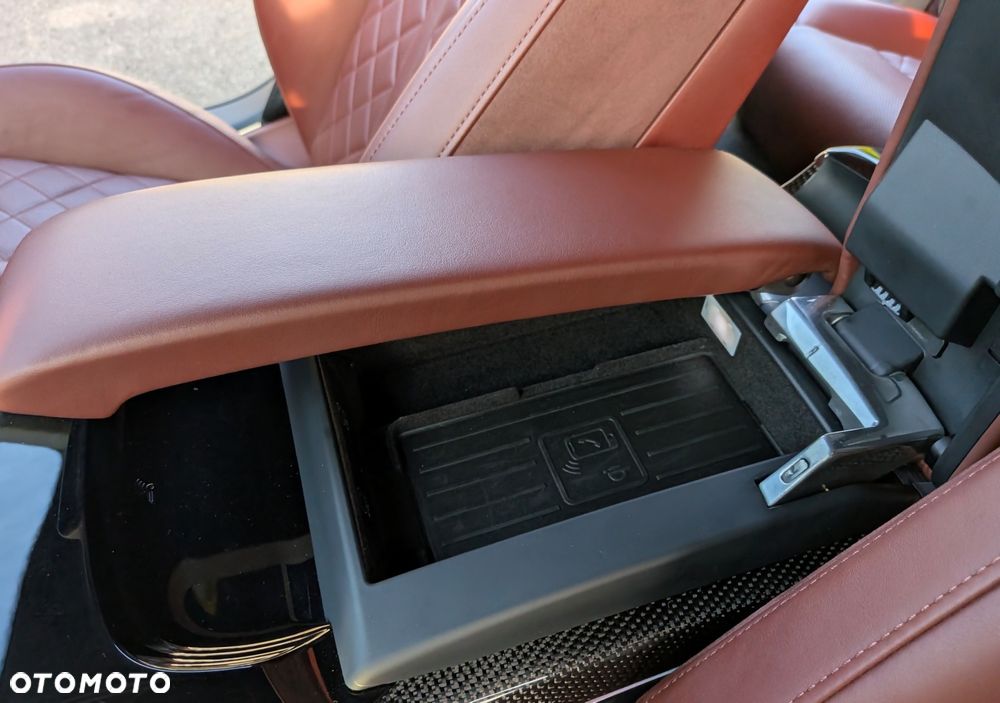 Audi S8 - 30