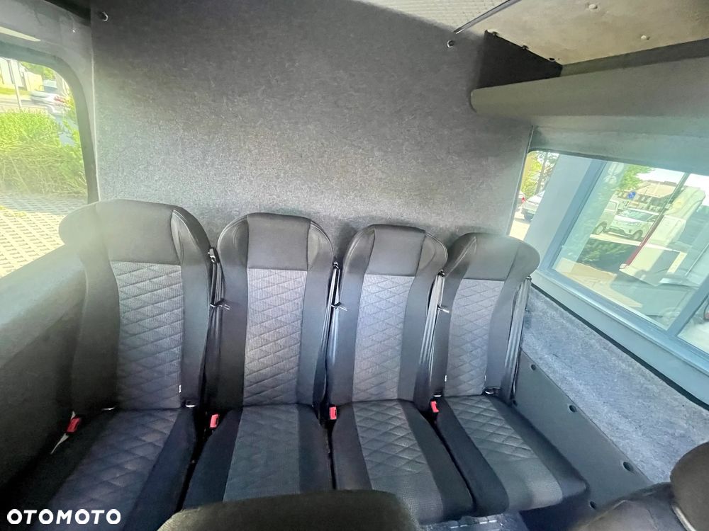 Maxus Deliver 9 - 30
