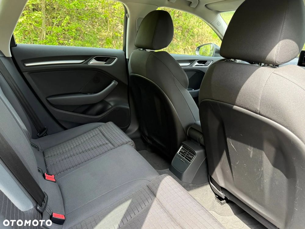 Audi A3 Sportback - 17