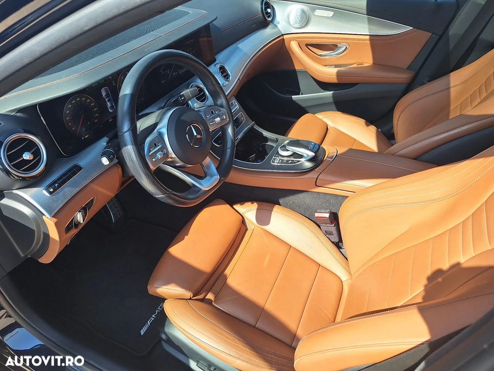 Mercedes-Benz E 300 de Aut. - 18