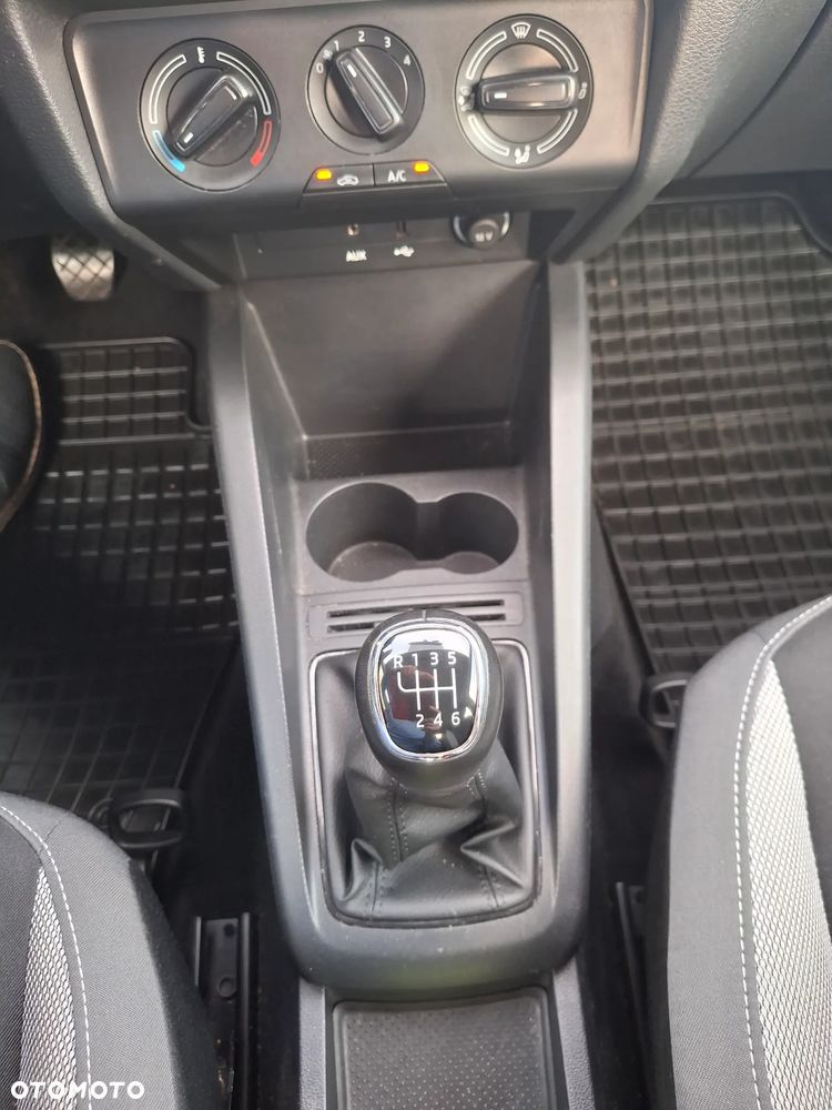 Skoda Fabia 1.2 TSI Ambition - 32