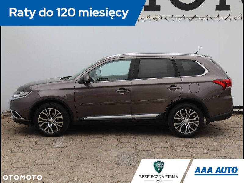 Mitsubishi Outlander - 3