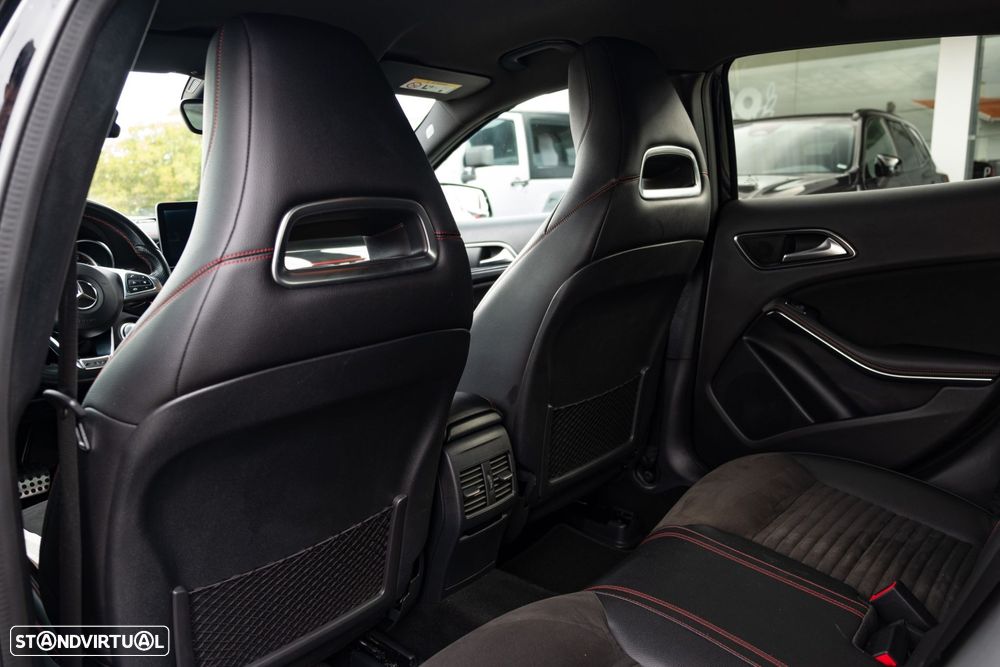 Mercedes-Benz GLA 45 AMG 4-Matic - 40