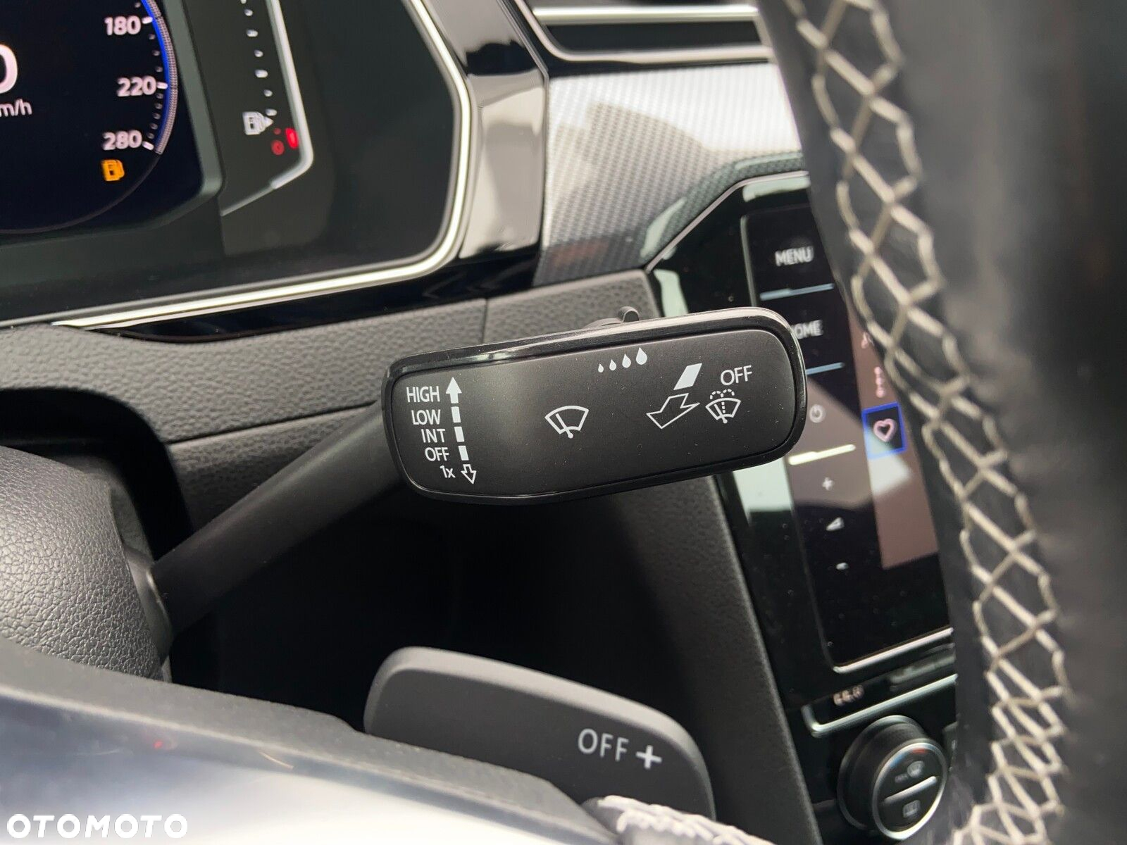 Volkswagen Arteon 2.0 TSI R-Line DSG - 32