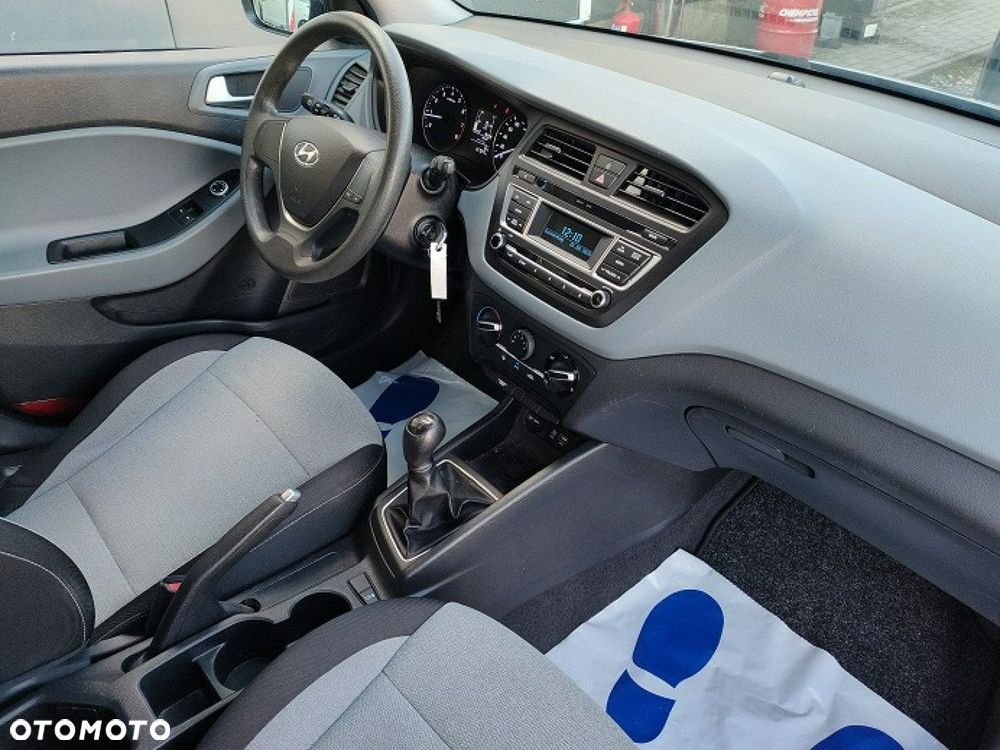 Hyundai i20 - 14
