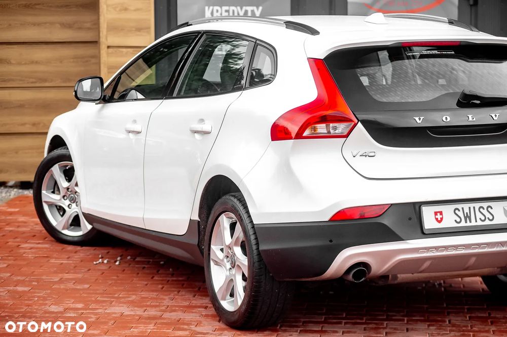 Volvo V40 Cross Country T5 AWD Geartronic Momentum - 8