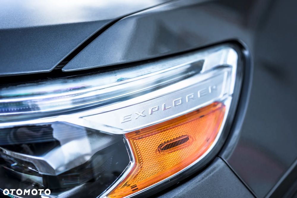 Ford Explorer - 27