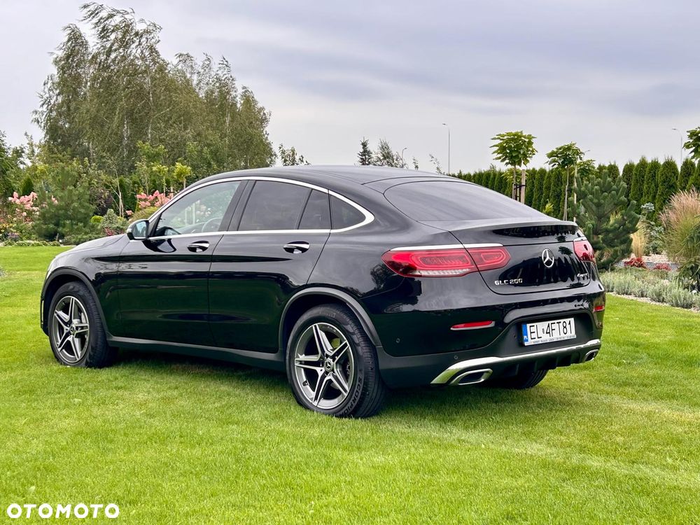 Mercedes-Benz GLC 200 4Matic 9G-TRONIC AMG Line - 3