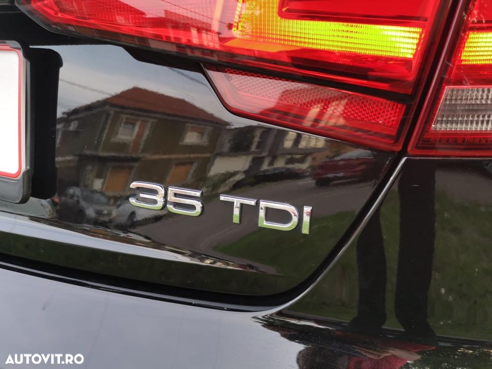Audi A4 2018 photo 5