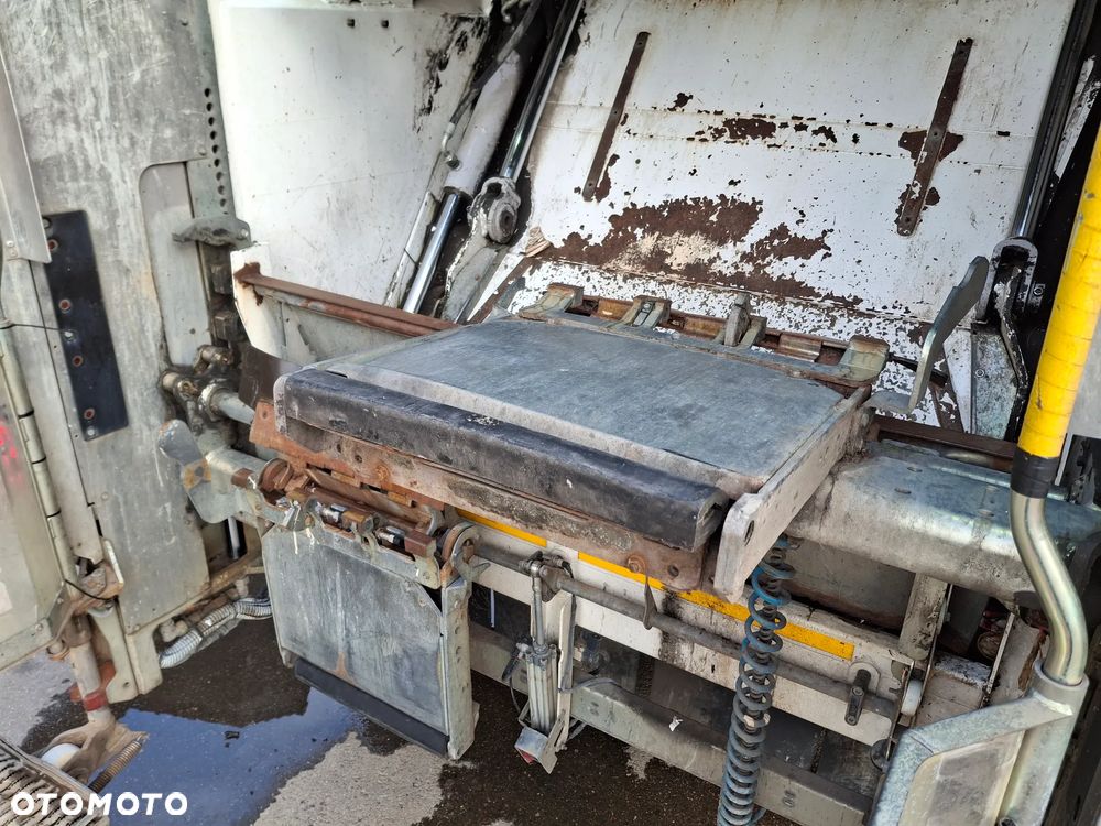 Iveco Eurocargo 190EL28 Śmieciarka FAUN VR3 LEV Wywóz Śmieci Euro 6 2 Osie Zawieszenie Tył Na Poduszkach Centralny Zamek Klimatyzacja Zwinna Niski Przebieg - 28