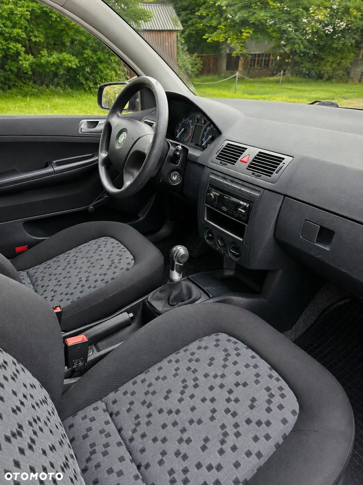 Skoda Fabia - 5