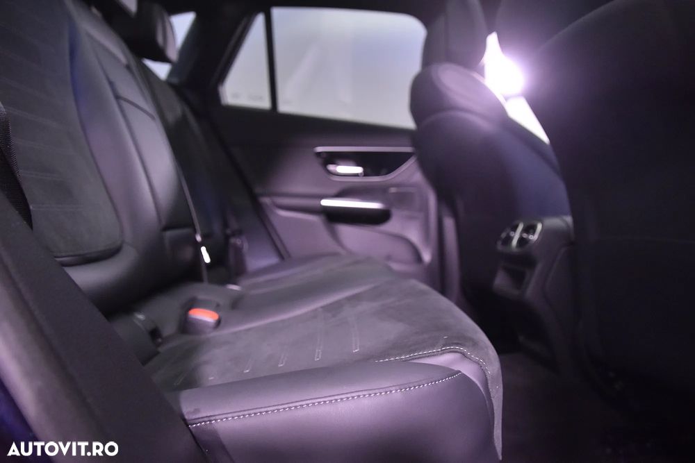 Mercedes-Benz GLC 220 d 4Matic 9G-TRONIC AMG Line Advanced - 12