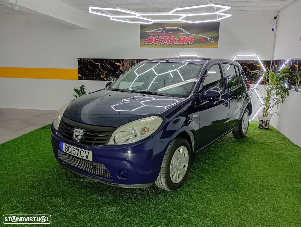 Dacia Sandero 1.2 16V SL 10 Anos Bi-Fuel - 1