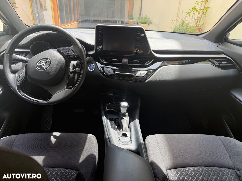 TOYOTA C-HR 2023 — imagine 6