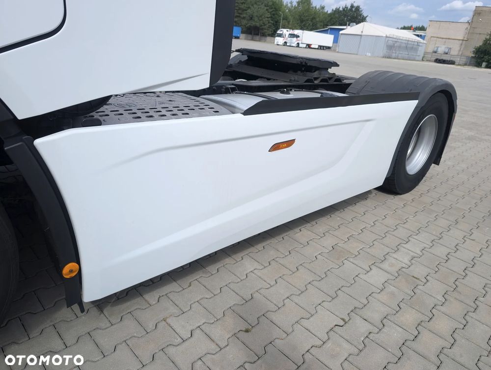 Iveco S-Way - 4