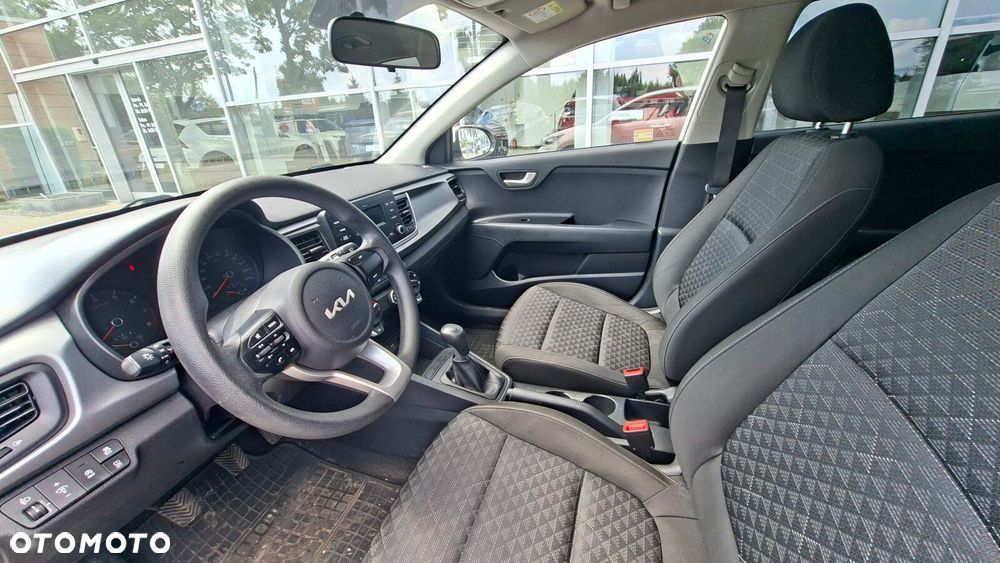 Kia Rio - 5