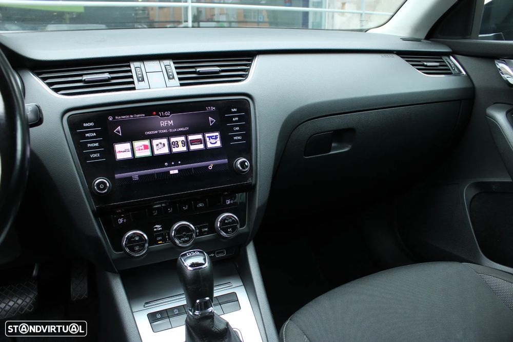 Skoda Octavia Break 1.6 TDi Ambition DSG - 19