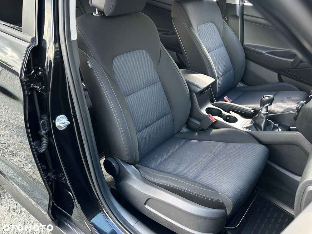 Hyundai Tucson 1.6 GDI BlueDrive Style 2WD - 21