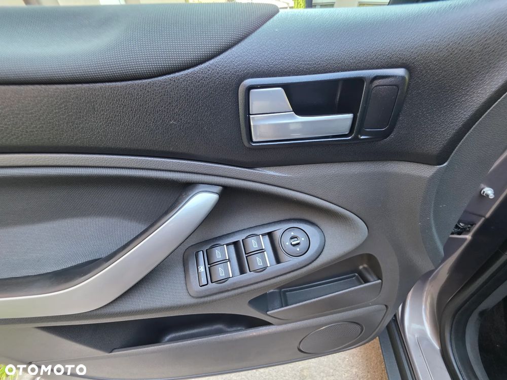 Ford Kuga 2.0 TDCi 4x4 Trend - 27