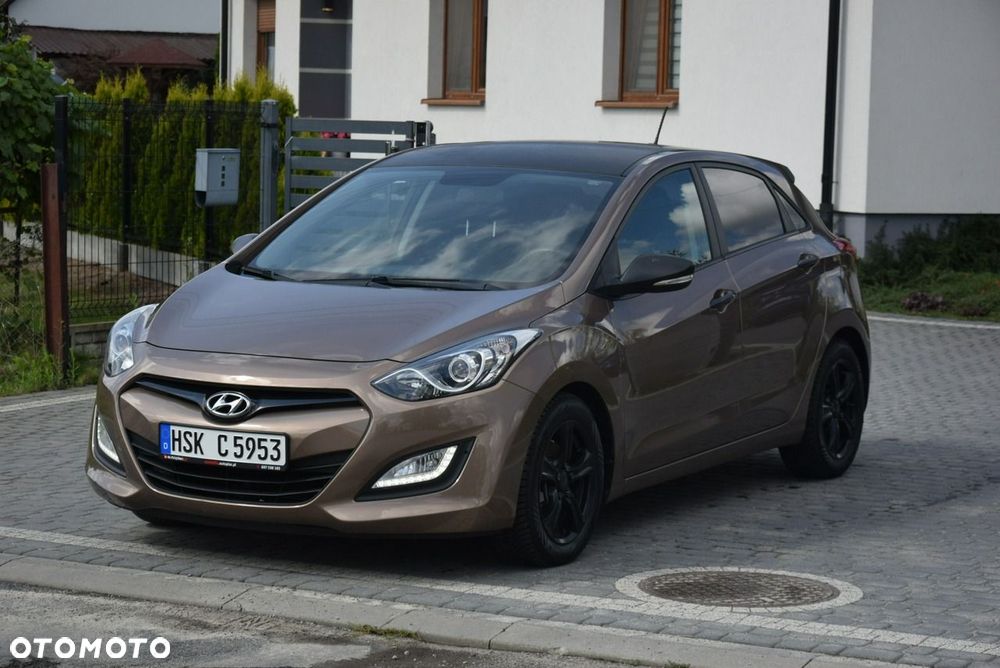 Hyundai i30 1.4 Premium - 1