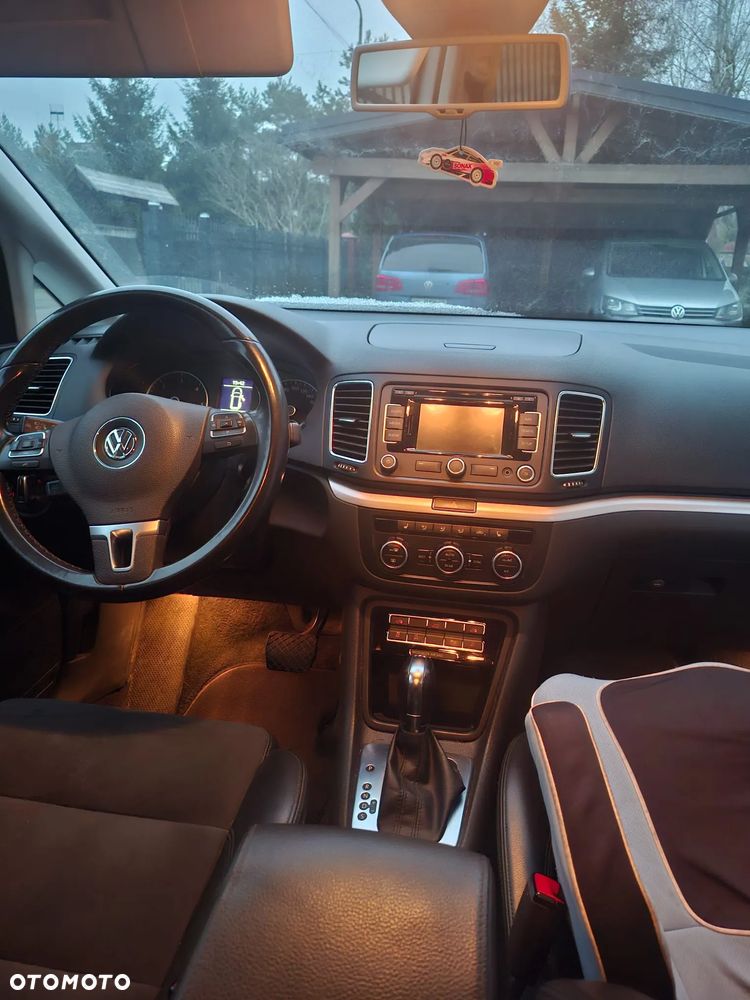 Volkswagen Sharan 2.0 TDI Trendline DSG - 11