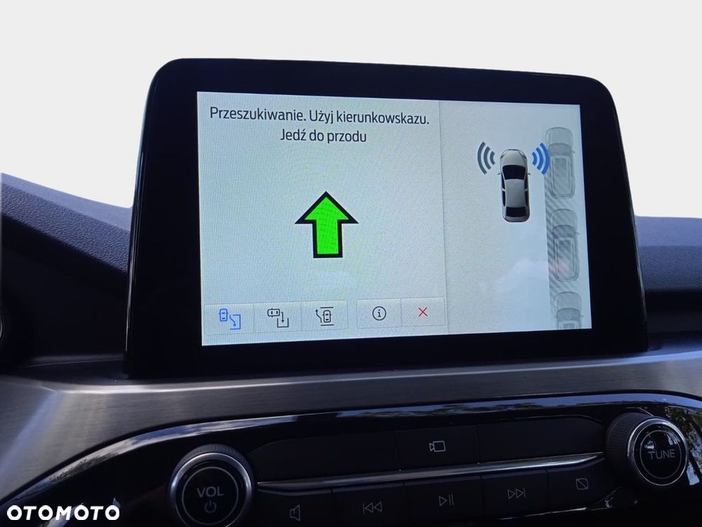 Ford Kuga 2.5 FHEV FWD Titanium - 26