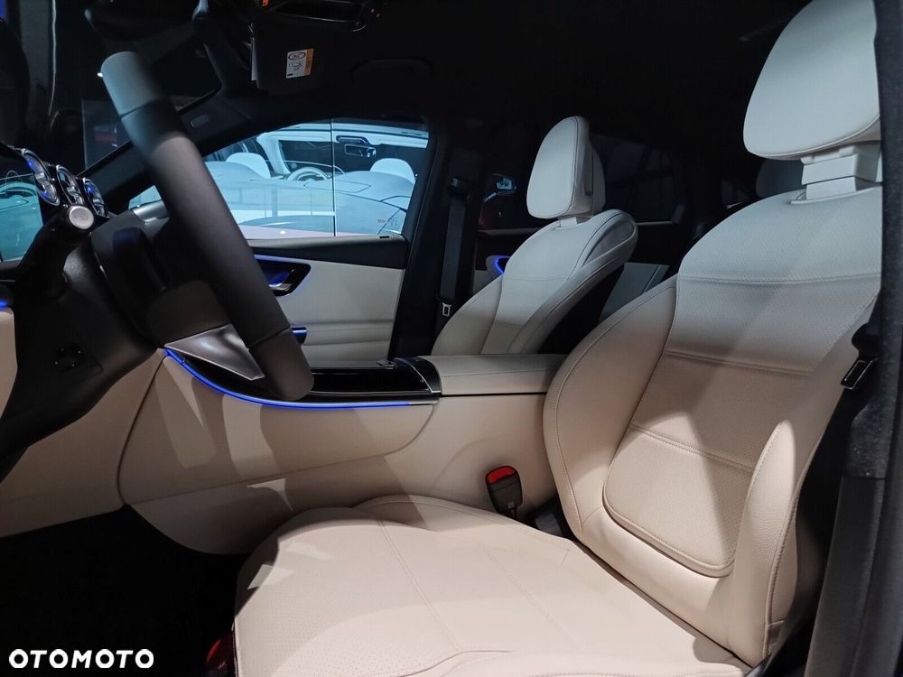 Mercedes-Benz GLC - 18