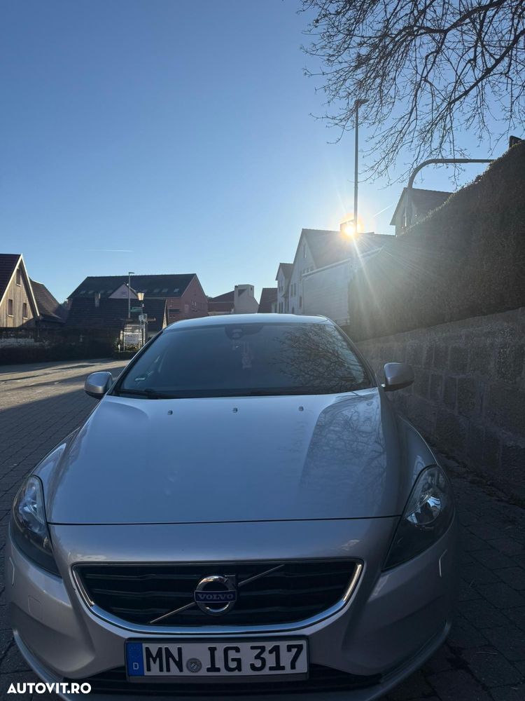 Volvo V40 D4 Momentum - 7