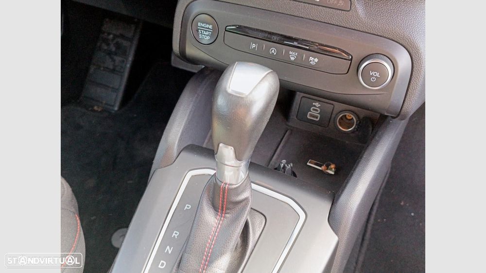 Ford Focus 1.0 EcoBoost MHEV ST-Line Aut. - 28