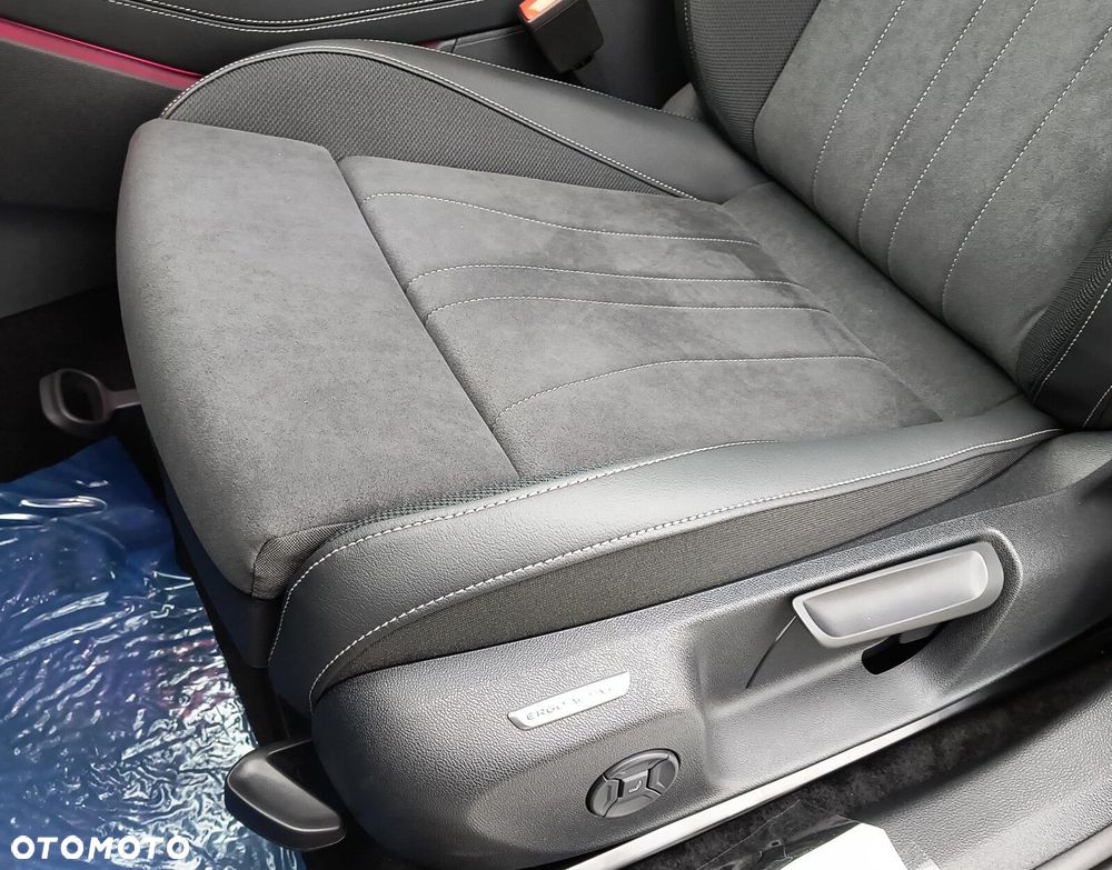 Volkswagen T-Roc 1.5 eTSI Style DSG - 11