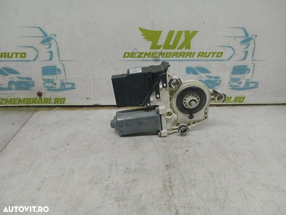 Motoras geam stanga spate 1K4839401C Audi A3 8P [2003 - 2005] - 2