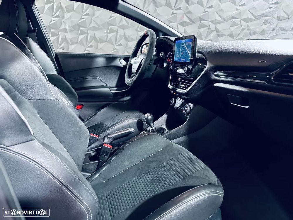 Ford Fiesta 1.5 EcoBoost ST - 20