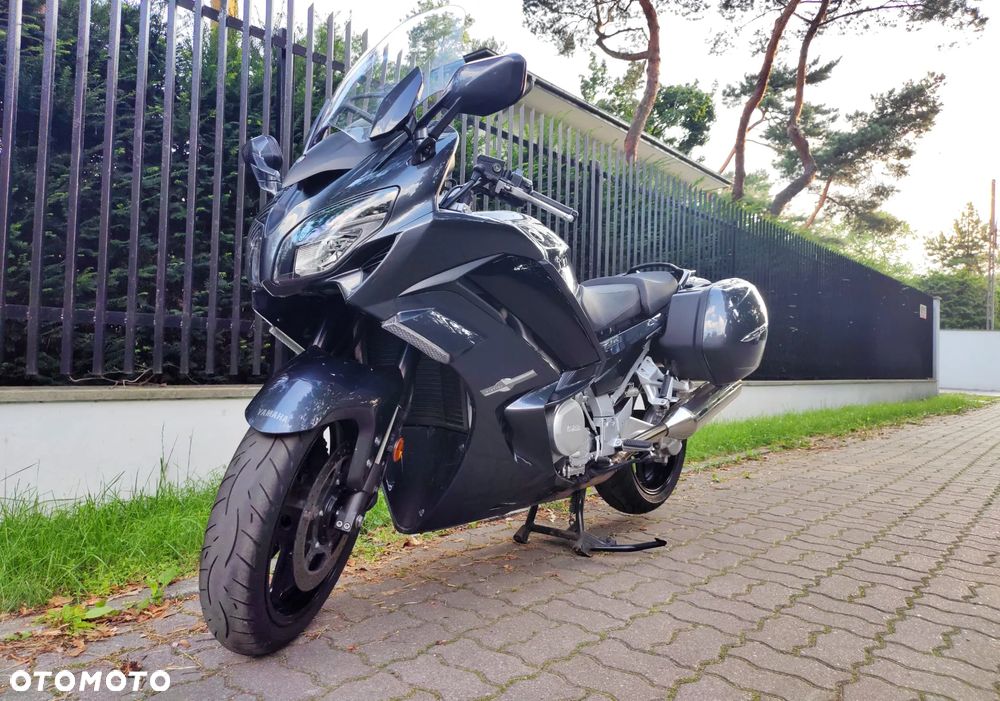 Yamaha FJR - 1