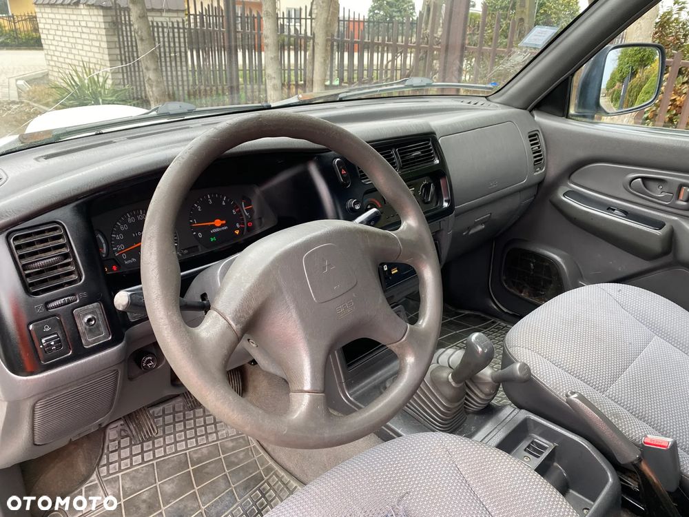 Mitsubishi L200 Pick Up 4x4 Magnum Club Cab - 9