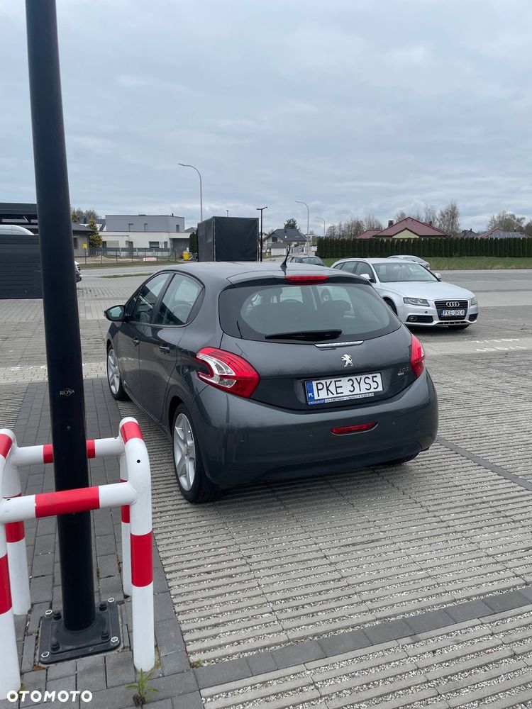 Peugeot 208 1.6 e-HDi Active STT - 4