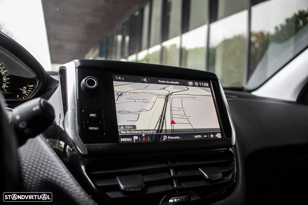 Peugeot 208 1.2 PureTech Active - 37