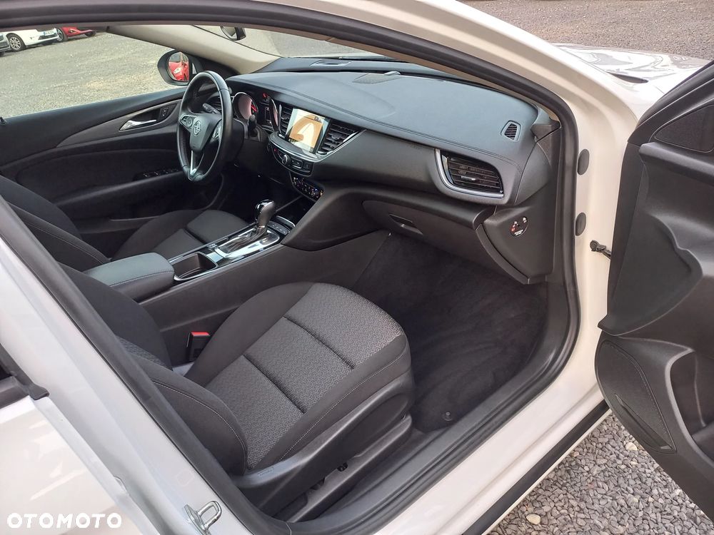 Opel Insignia 2.0 CDTI automatik Business Edition - 22