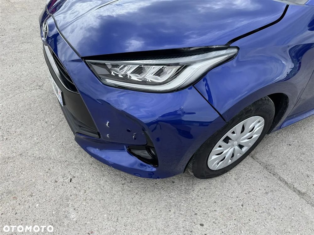 Toyota Yaris - 12