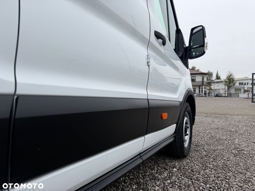 Ford Transit - 27