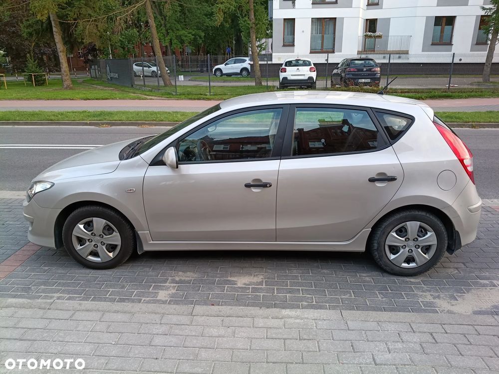 Hyundai i30 1.6 CRDi Classic + - 2