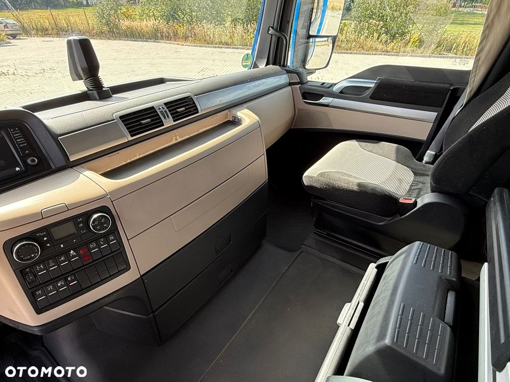 MAN TGX 26.420 / KONTENER / WINDA / 8.5 M DŁUGOŚCI / 21 EUROPALET / 6x2 / 3 OŚ PODNOSZONA I SKRĘTNA / ŁADOWNOŚĆ 14 415 KG / 2018 ROK / Z NIEMIEC - 21